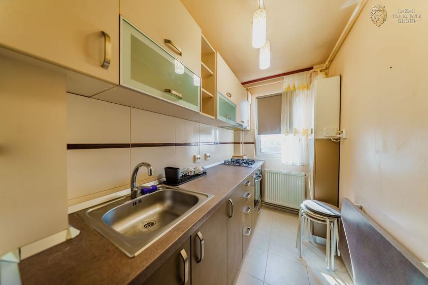 Apartament cu 2 camere semidecomandat, mobilat în Aurel Vlaicu