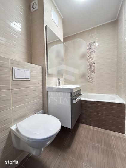 Apartament cu 3 camere semidecomandat în Tomis Nord