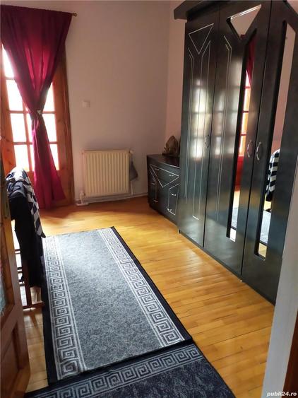 Casă cu 4 camere cu Teren 119 Mp în Hunedoara