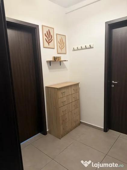Garsonieră decomandată în Central