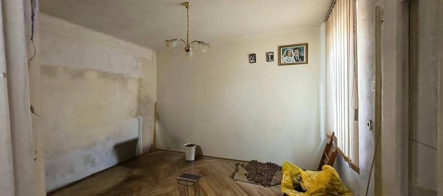 Garsonieră nedecomandată în 15 Noiembrie