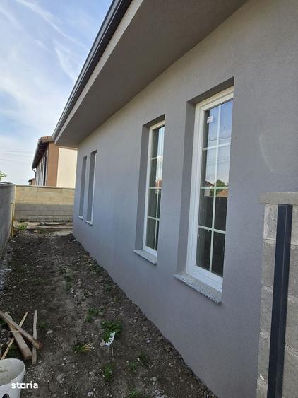 Casă cu 3 camere în Central