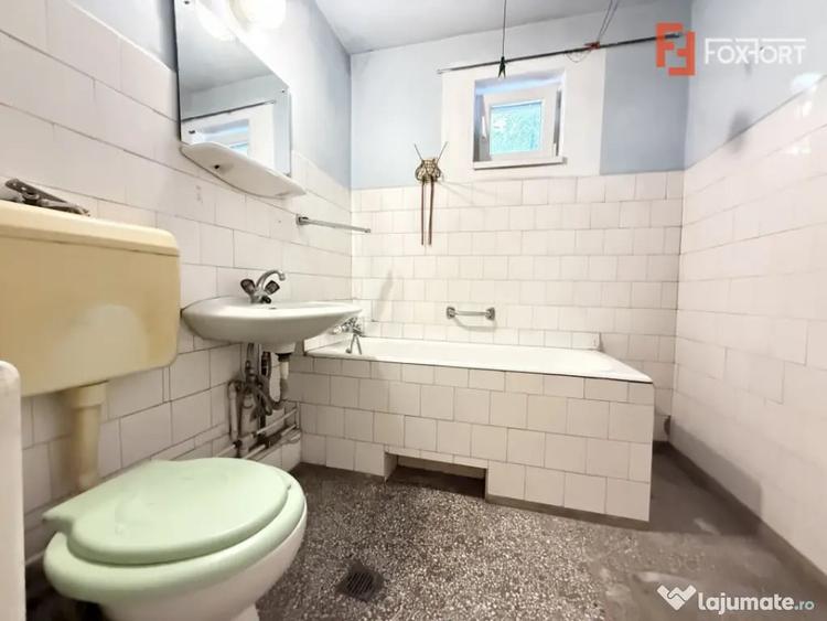 Apartament cu 3 camere semidecomandat în Circumvalațiunii