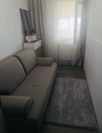 Apartament cu 2 camere, mobilat în Sud