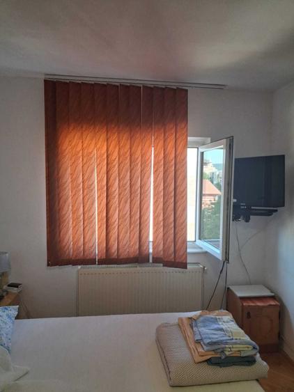 Apartament cu 3 camere decomandat în Dorobanți