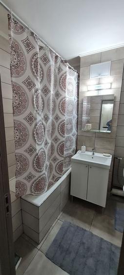 Garsonieră decomandată în Găvana