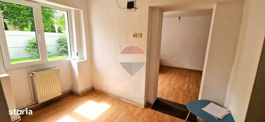 Casă cu 4 camere cu Teren 299 Mp în Șega