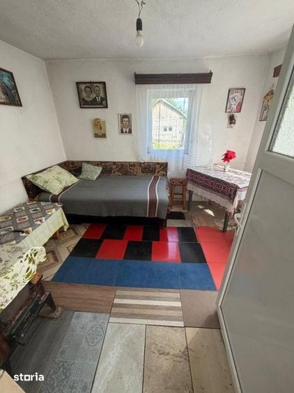 Casă cu 2 camere cu Teren 500 Mp în Central