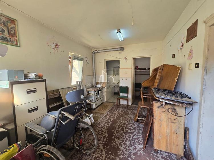 Casă individuală cu 5 camere cu Canalizare în Exterior Nord