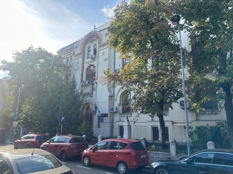 Studio mobilat,renovat, zona vile - foarte linistita, etaj 1, langa Cismigiu - 17