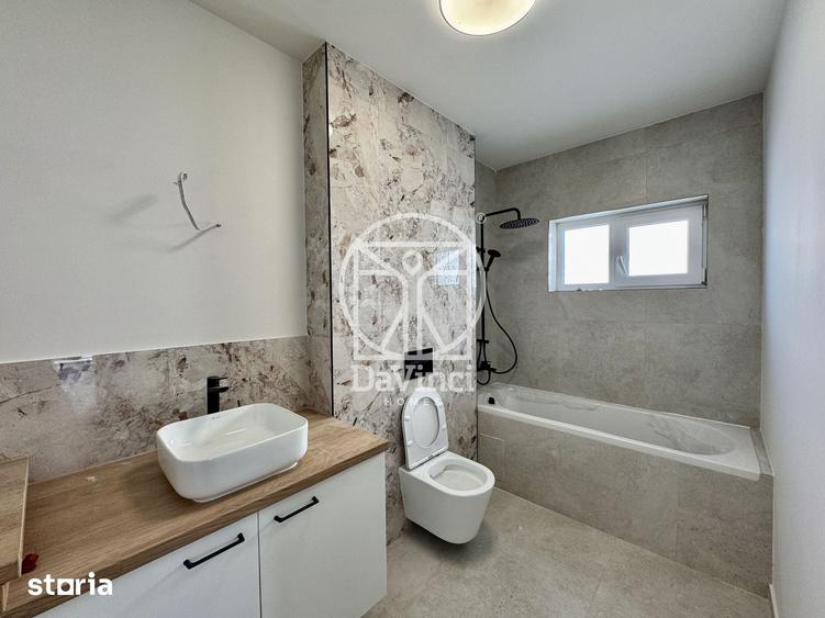 Apartament cu 5 camere în Cristian