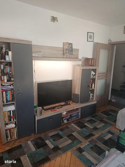 Apartament cu 3 camere în 1 Mai