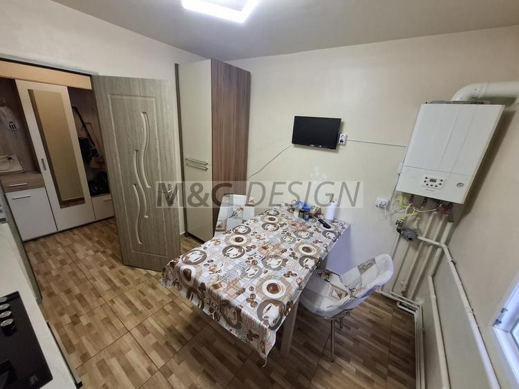 Apartament cu 3 camere semidecomandat, mobilat în Circumvalațiunii