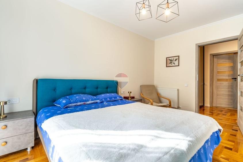 Apartament cu 2 camere semidecomandat, mobilat în Bună Ziua