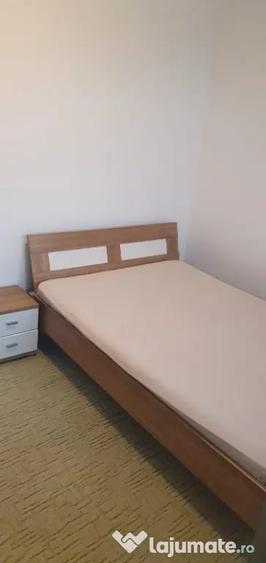 Apartament cu 3 camere decomandat în Vest