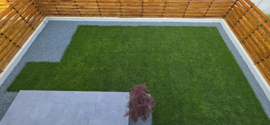 Duplex cu 4 camere cu Canalizare în Central