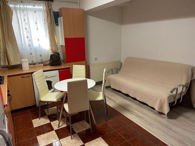 Apartament cu 2 camere decomandat în Bocicău