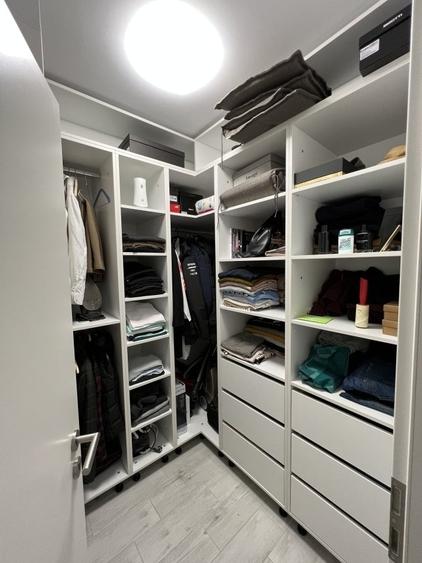 Apartament cu 2 camere decomandat, mobilat în Tractorul