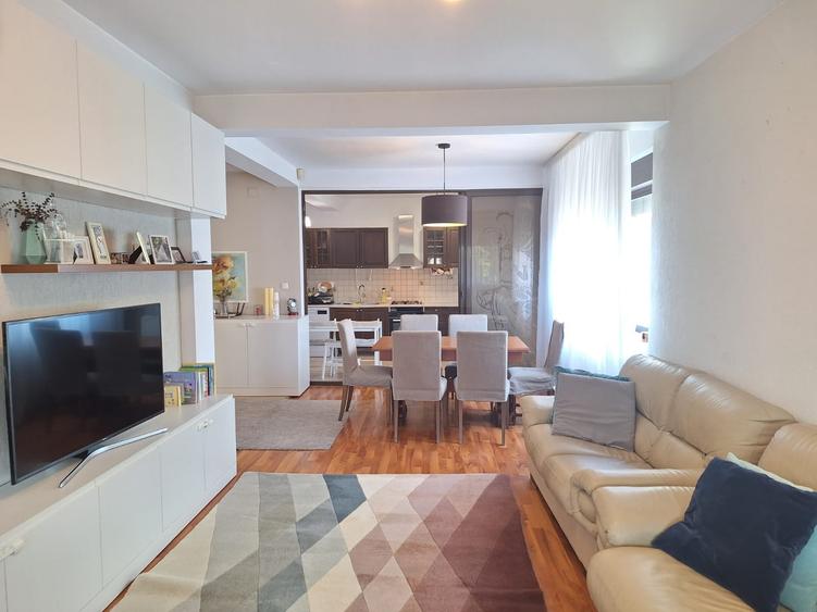 Casa Individuala 5 camere+Zona Confort City Popesti Curte 400 mp Gradina Terasa - 1