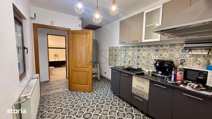 Casă cu 3 camere cu Canalizare în Plevnei