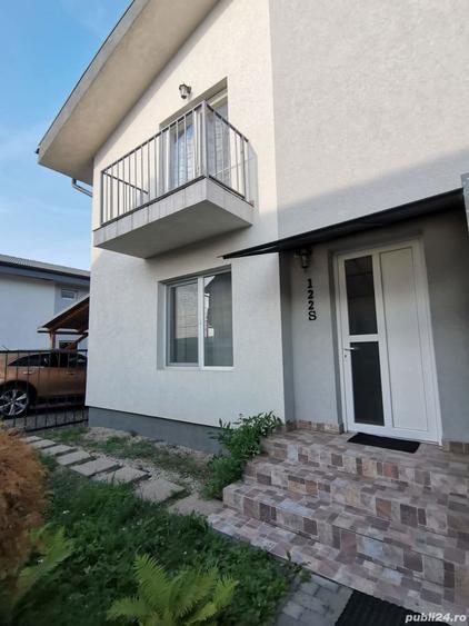 Casă cu 5 camere cu Teren 182 Mp în Gilău