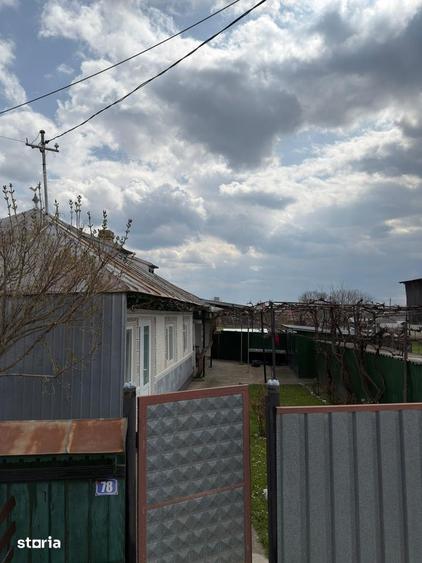 Casă cu 4 camere cu Teren 833 Mp în Bodești