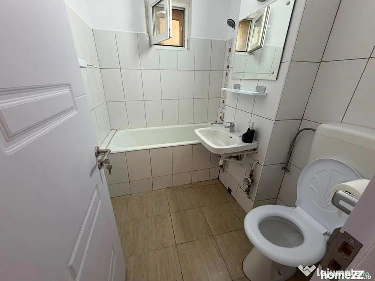 Garsonieră în Titan