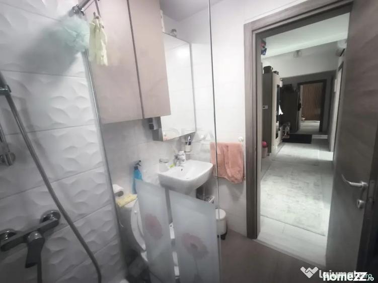 Apartament cu 4 camere decomandat, mobilat în Politehnica