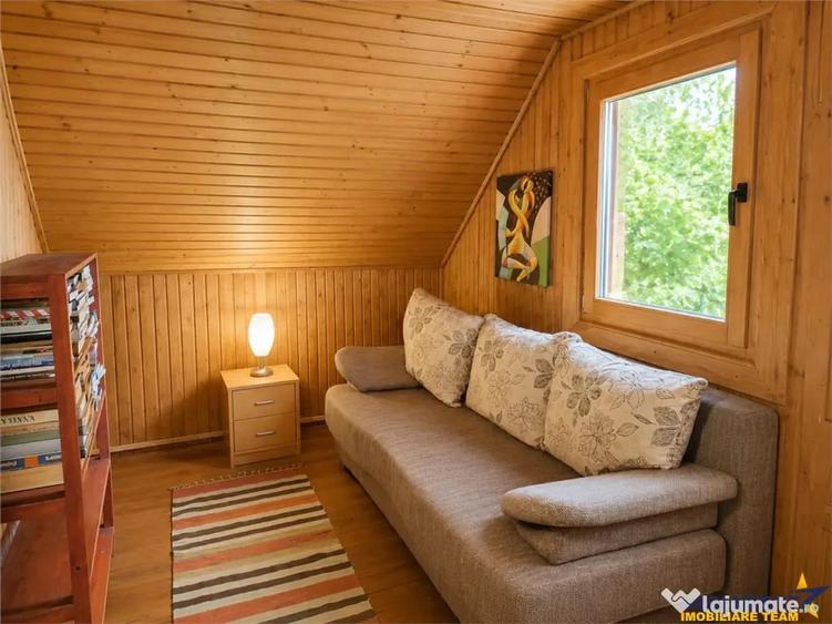 Casă cu 4 camere cu Teren 2200 Mp în Băcel