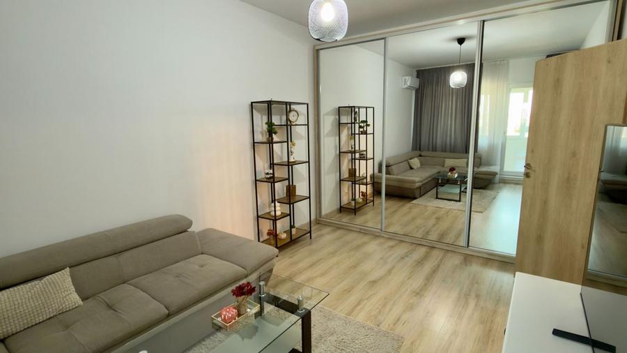 Apartament cu 2 camere decomandat, mobilat în Păcii
