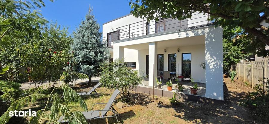 Casă cu 4 camere cu Teren 500 Mp în Vest