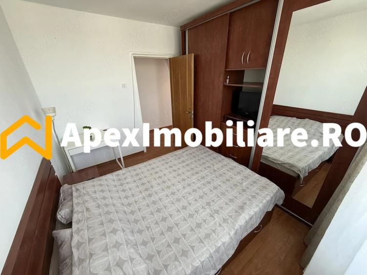 Apartament cu 3 camere semidecomandat în Apusului