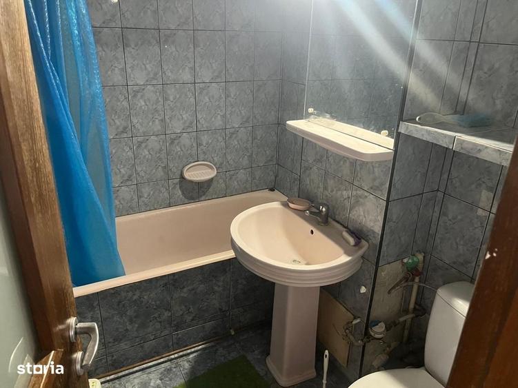 Apartament cu 3 camere în Republicii