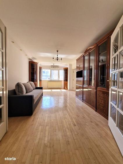 Apartament cu 4 camere în 13 Septembrie