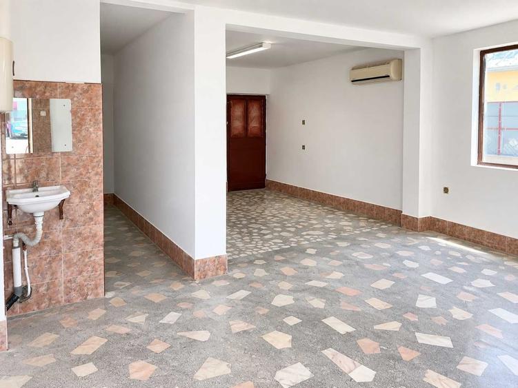 Spațiu comercial, de 50 mp, în Rafov