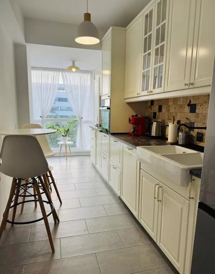 Apartament cu 2 camere decomandat, mobilat în Străulești