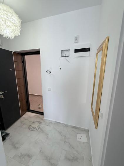 Apartament cu 2 camere semidecomandat în Militari