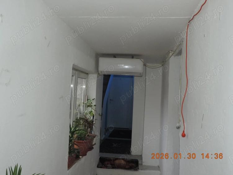Casă cu 5 camere cu Teren 144 Mp în Rahova