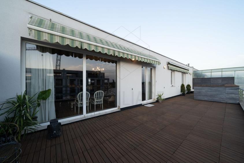 Penthouse cu 3 camere semidecomandat, mobilat în Herăstrău
