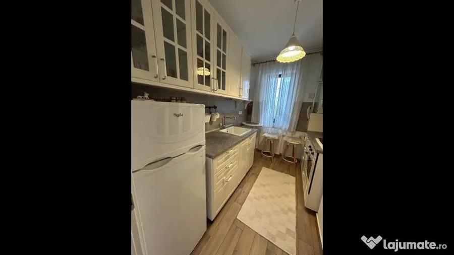 Apartament cu 2 camere decomandat în Ultracentral
