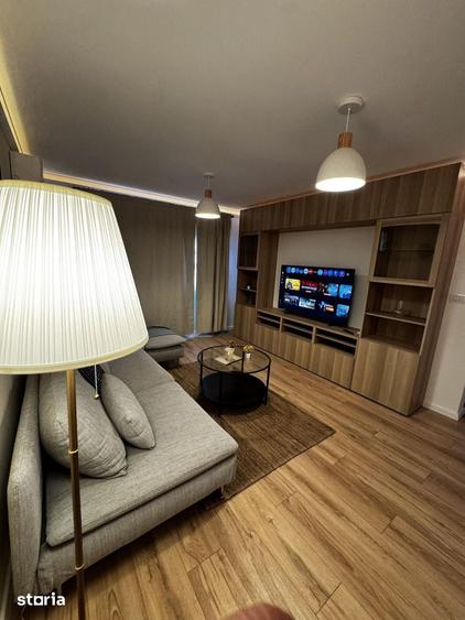 Apartament cu 4 camere decomandat în Circumvalațiunii