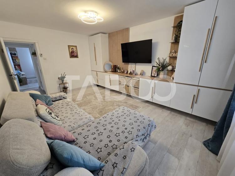 Apartament cu 2 camere decomandat, mobilat în Vasile Aaron