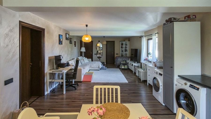 Casă cu 6 camere cu Teren 400 Mp în Pantelimon