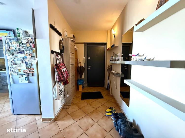 Apartament cu 4 camere decomandat, mobilat în Crângași