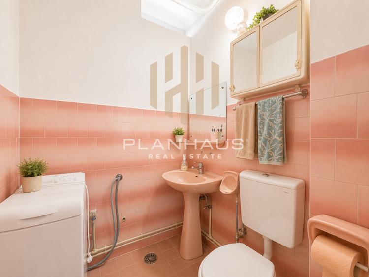 Apartament cu 4 camere decomandat, mobilat în Ultracentral