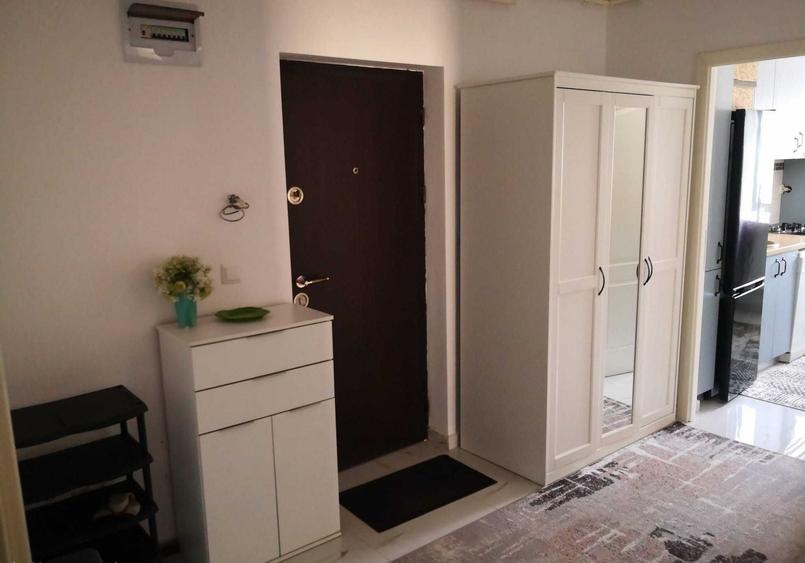 Apartament cu 3 camere decomandat, mobilat în Lunca Cetățuii