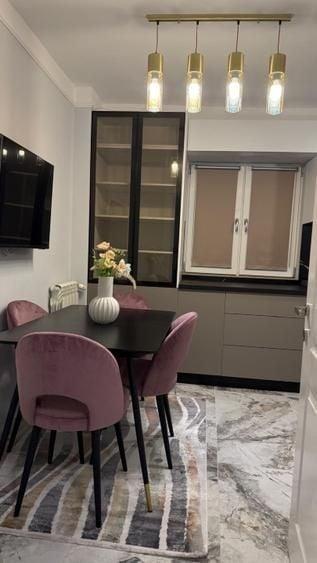 Apartament cu 3 camere decomandat, mobilat în Unirii