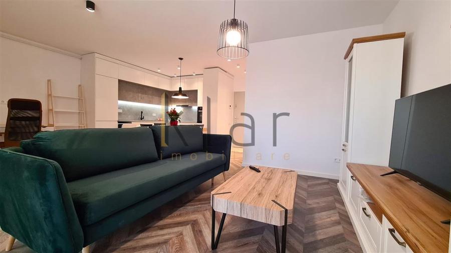 Apartament cu 2 camere semidecomandat, mobilat în Zorilor