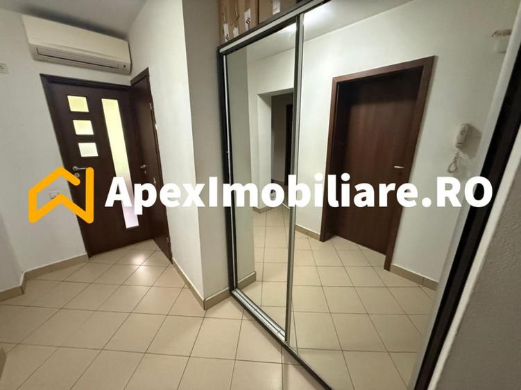Apartament cu 3 camere decomandat în Titan