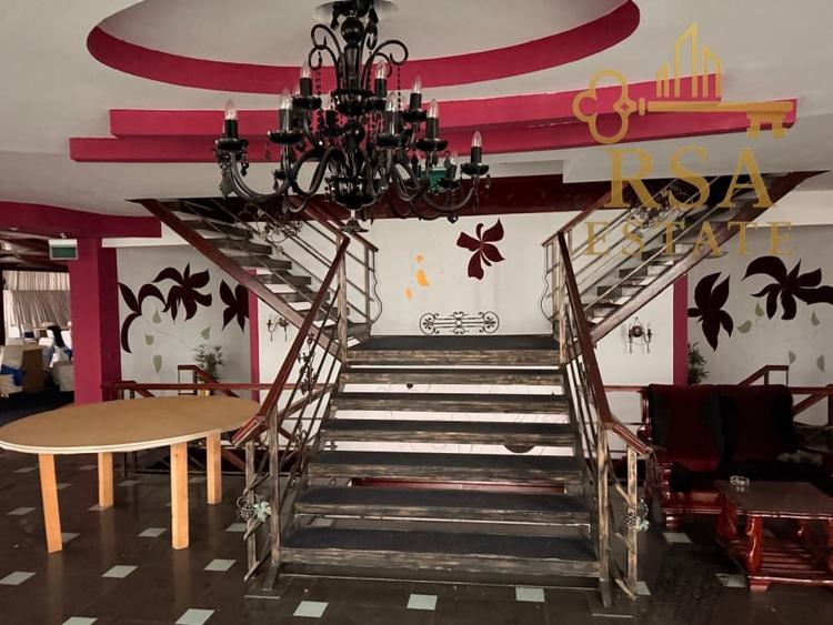 Spațiu comercial, de 2,405 mp, în Cartierul Nord